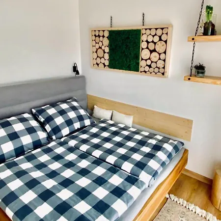 Lipenka * Černá v Pošumaví